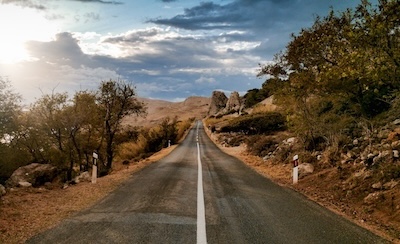 AI 대화, 2025년 최신 기술 트렌드를 따라 단계별로 이해하기